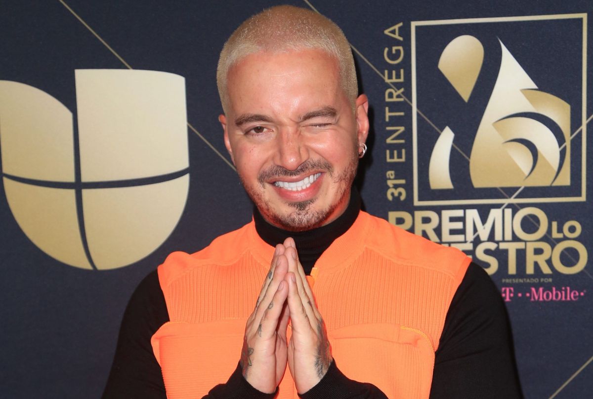 ¡J Balvin Rompe Récord! Es El Artista Latino Más Exitoso En La Historia