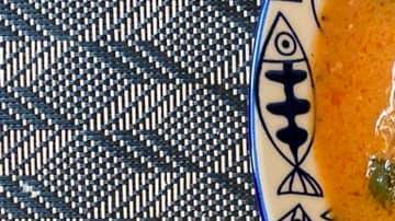 Costillas de cerdo en salsa de verdolagas.