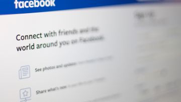 Facebook reporta fallas en varios países