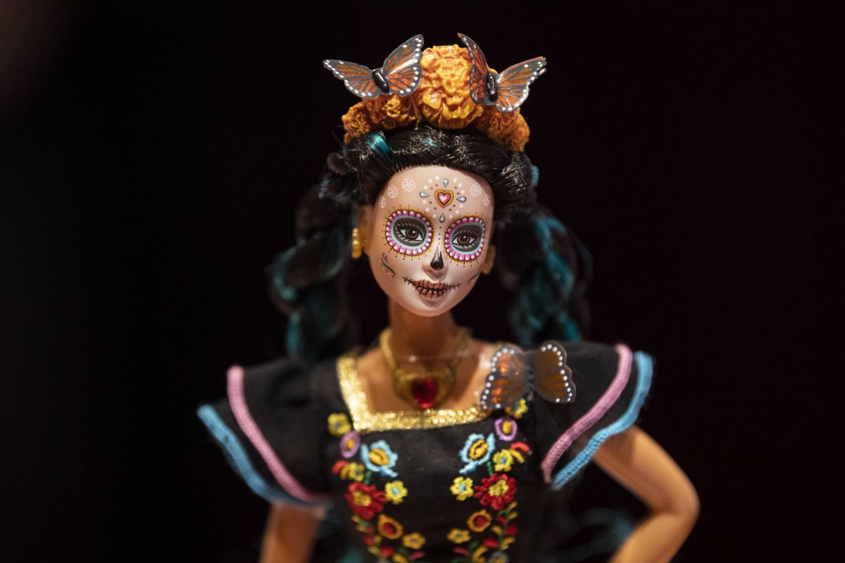 La primera muñeca Barbie de Día de Muertos fue de las más populares en 2019.
