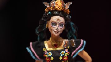 Barbie presenta una segunda muñeca de su colección de Día de Muertos