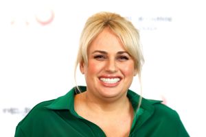 Rebel Wilson revela que fue secuestrada en Mozambique