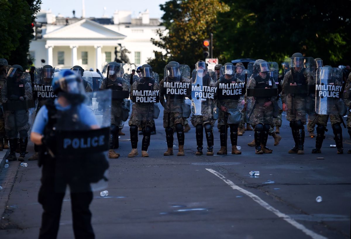 Trump usó a la policía militar durante las protestas por la muerte de George Floyd.