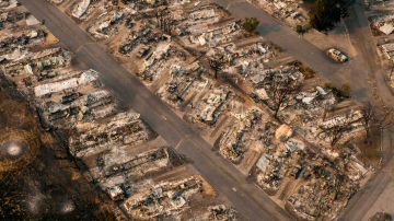 Vecindario destruido en Phoenix, Oregon.