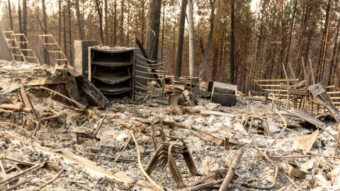 El North Complex Fire ha arrasado con más de 304,000 acres.