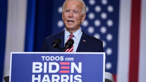 Biden en un encuentro con hispanos en Florida.