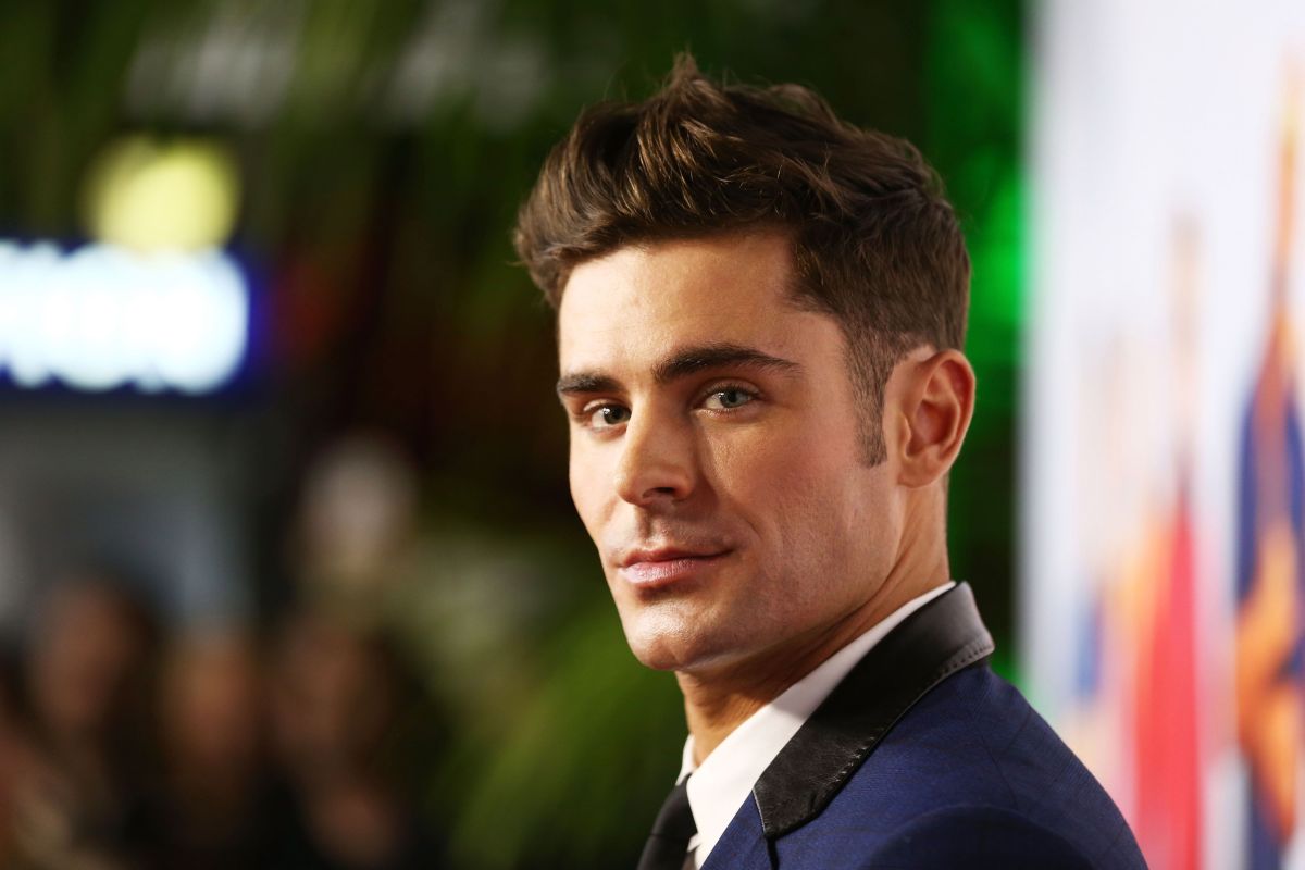 Zac Efron goes viral for looking spellbound at fighter Julianna Peña