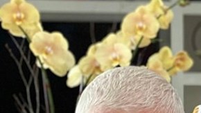 Rashel Díaz con su madre y su suegra