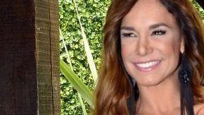 Lis Vega se quitó el calzón y exhibió sus caderas al desnudo.