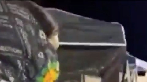 El momento en que Karen ataca.