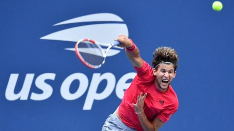 Dominic Thiem, venció con facilidad al canadiense Felix Auger-Aliassime.