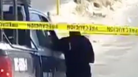 VIDEO: Abandonan cuerpo de niña con parálisis cerebral en hielera; tenía huellas de maltrato