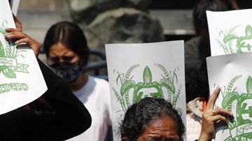Padres de los 43 de Ayotzinapa.