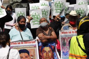 “Hay luces sobre lo verdaderamente ocurrido en Ayotzinapa”, afirma funcionaria de AMLO