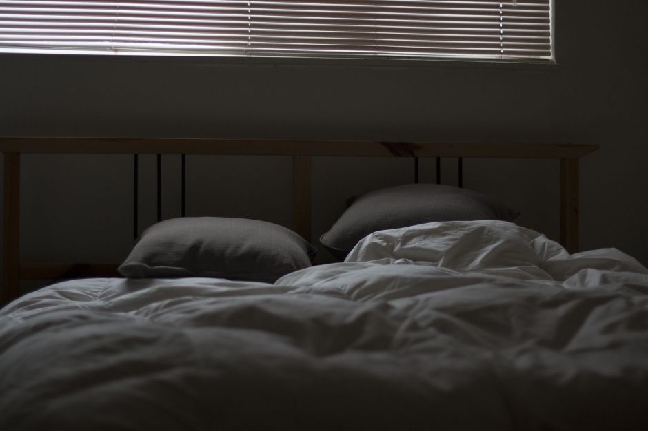 How to know if your bed needs an energy cleaning and 3 ways to purify it
