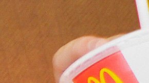 La cadena de hamburguesas utiliza varias técnicas para asegurarse de dar la Coca-Cola con más calidad.