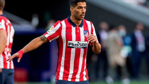 Luis Suárez disputó 62 minutos, pero fue borrado de la cancha.