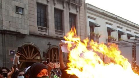 La manifestación se tornó violenta.