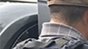 ICE mantiene sus operativos contra indocumentados.