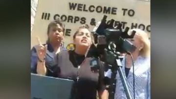 La madre de Vanessa Guillén amenazando con "cerrar" Fort Hood.