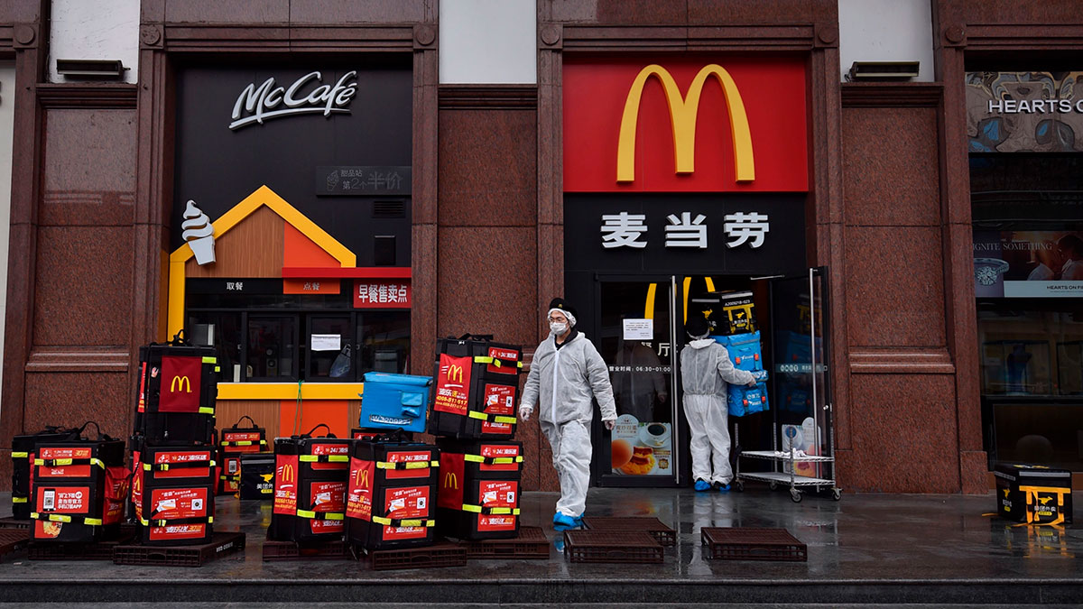 El primer McDonald's de China abrió sus puertas en 1990.