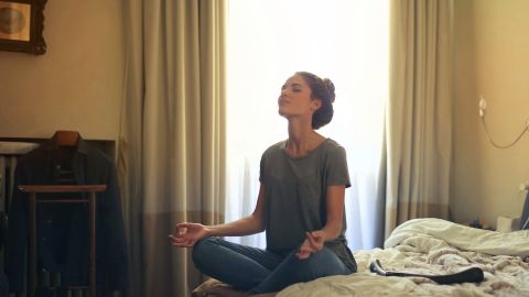 Un ritual te ayudará a limpiar el karma de tus exparejas sexuales.