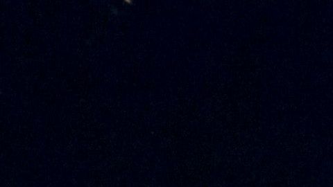 Pedir un deseo a una estrella fugaz es una antigua superstición.