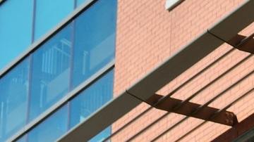 La mujer tuvo que ser trasladada a otro hospital, pero fue demasiado tarde.