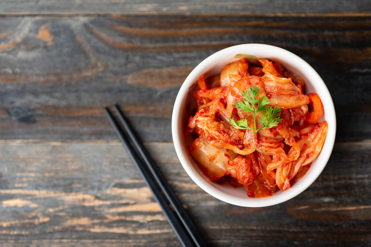 3 recetas que puedes preparar con kimchi para aumentar los probióticos