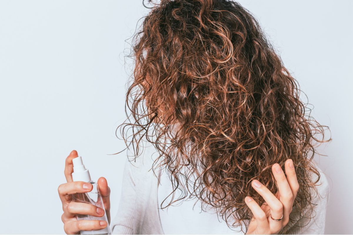 Los 5 mejores productos para eliminar el frizz de tu