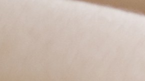 La ambulancia es su juguete favorito.