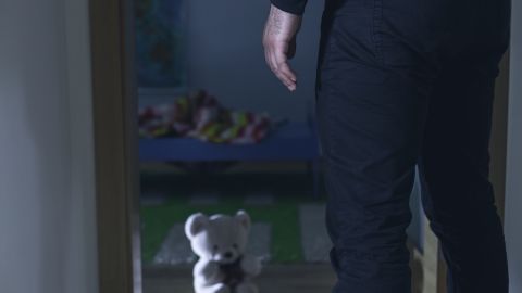 A la niña le dijo que tenía 19 años.