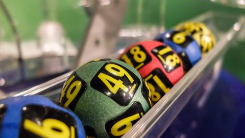 Cada uno ganó un premio de $32,000.