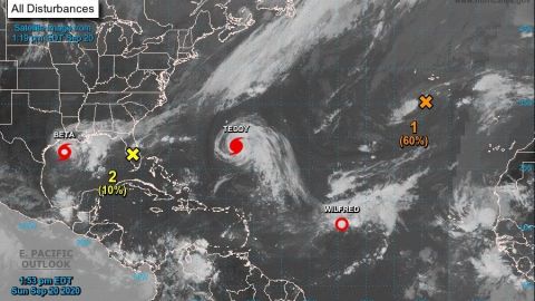 Sectores costeros de Louisiana y Texas están en alerta.