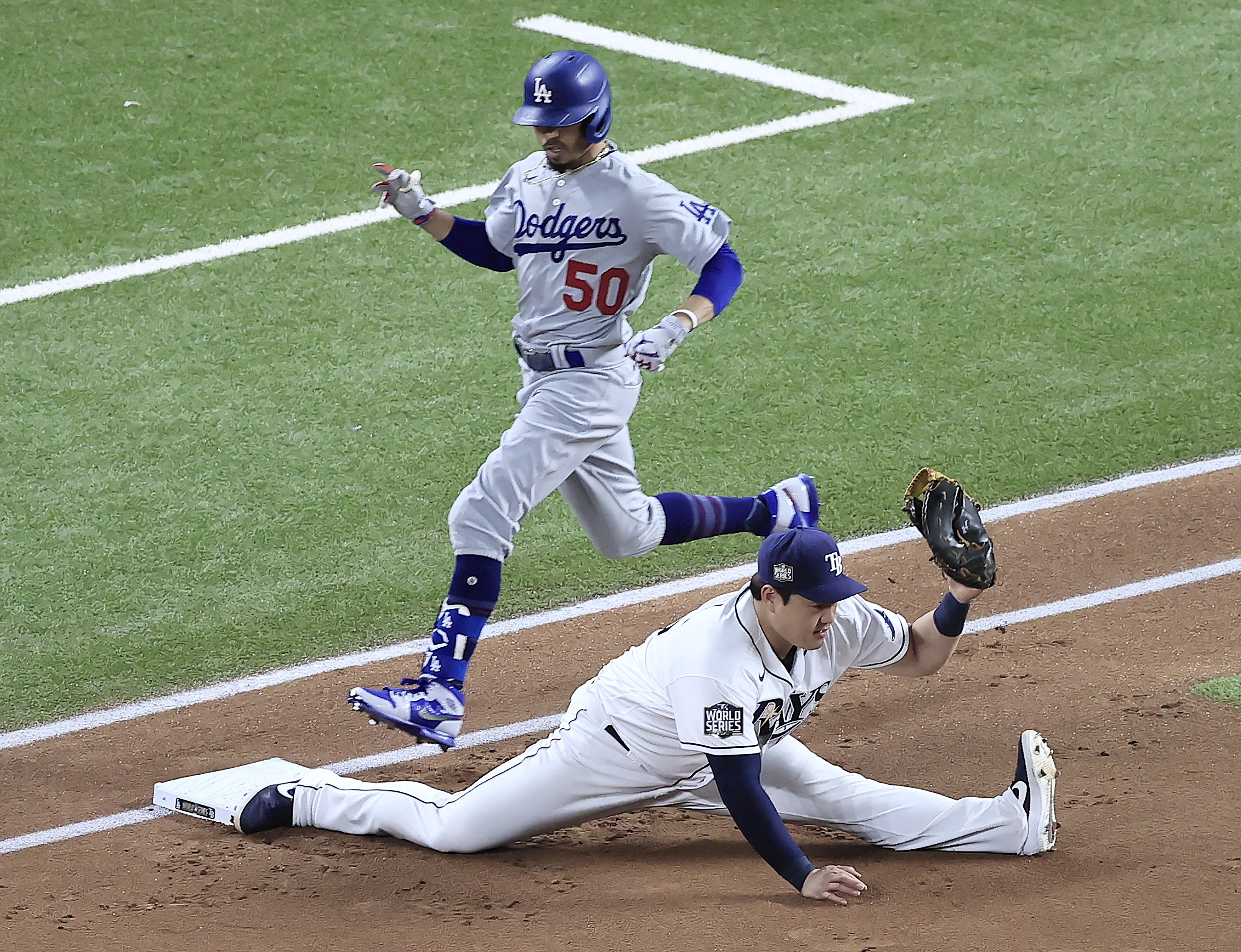 Serie Mundial MLB: Así es cómo Ji-Man Choi logra grandes jugadas