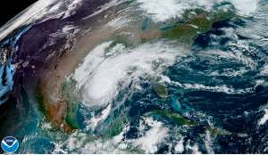 Huracán Delta se acerca a Louisiana con peligrosos vientos, lluvias y marejadas