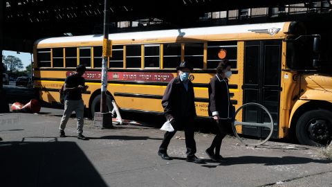 •	El cierre de las escuelas incluye a planteles públicos y privados en las 9 zonas postales.