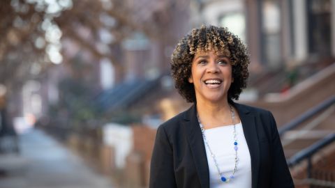 Dianne Morales,  de origen afro-latino, es una de las aspirantes a la Alcaldía de Nueva York para el 2021