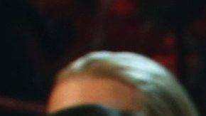 Emily y Gloria Estefan.