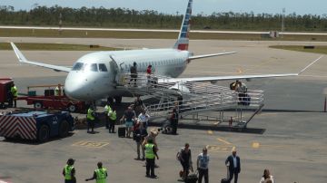 Avión de American Eagle se despista en Gran Bahama