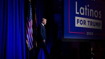 El presidente Trump busca atraer más el voto latino.