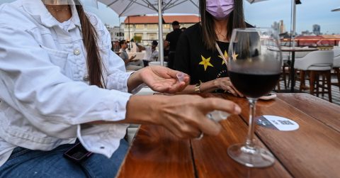 El consumo de alcohol aumenta durante la pandemia, especialmente entre las mujeres