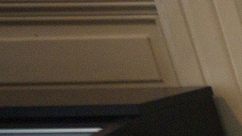 Existe una simple solución para ayudarte a descansar mejor, dejar el teléfono y coger un libro antes de dormir