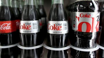 Coca-Cola elimina a Tab, su primer refresco sin azúcar