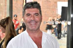 Simon Cowell estrena dentadura con valor de más de $100,000