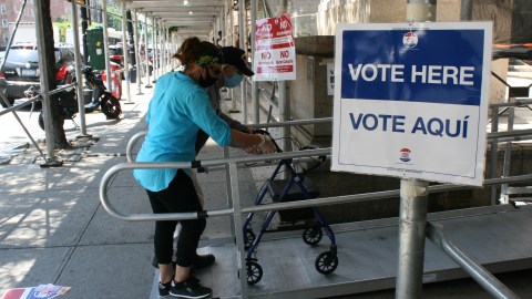 Los votantes no deben tener obstáculos a la hora de sufragar en Nueva York.