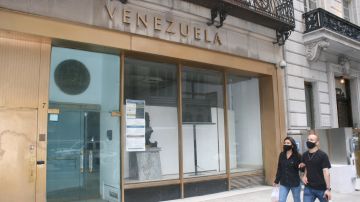 La sede consular de Venezuela que sirve al área triestatal es "letra muerta" para esta creciente comunidad inmigrante. (Foto: F. Martínez)