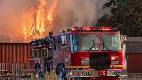 Incendio Bobcat.