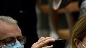 El Papa Francisco sin seguir las medidas sanitarias.
