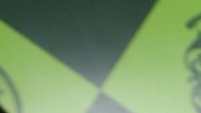 Seguidores critican fuertemente a Raúl de Molina por postear una foto con una hamburguesa gigante en Instagram.